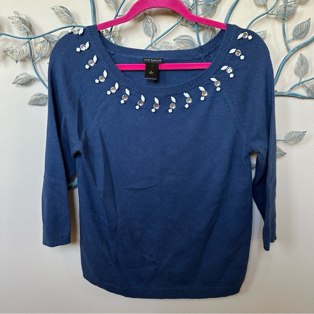 Ann Taylor blue embellished neck sweater Sz S